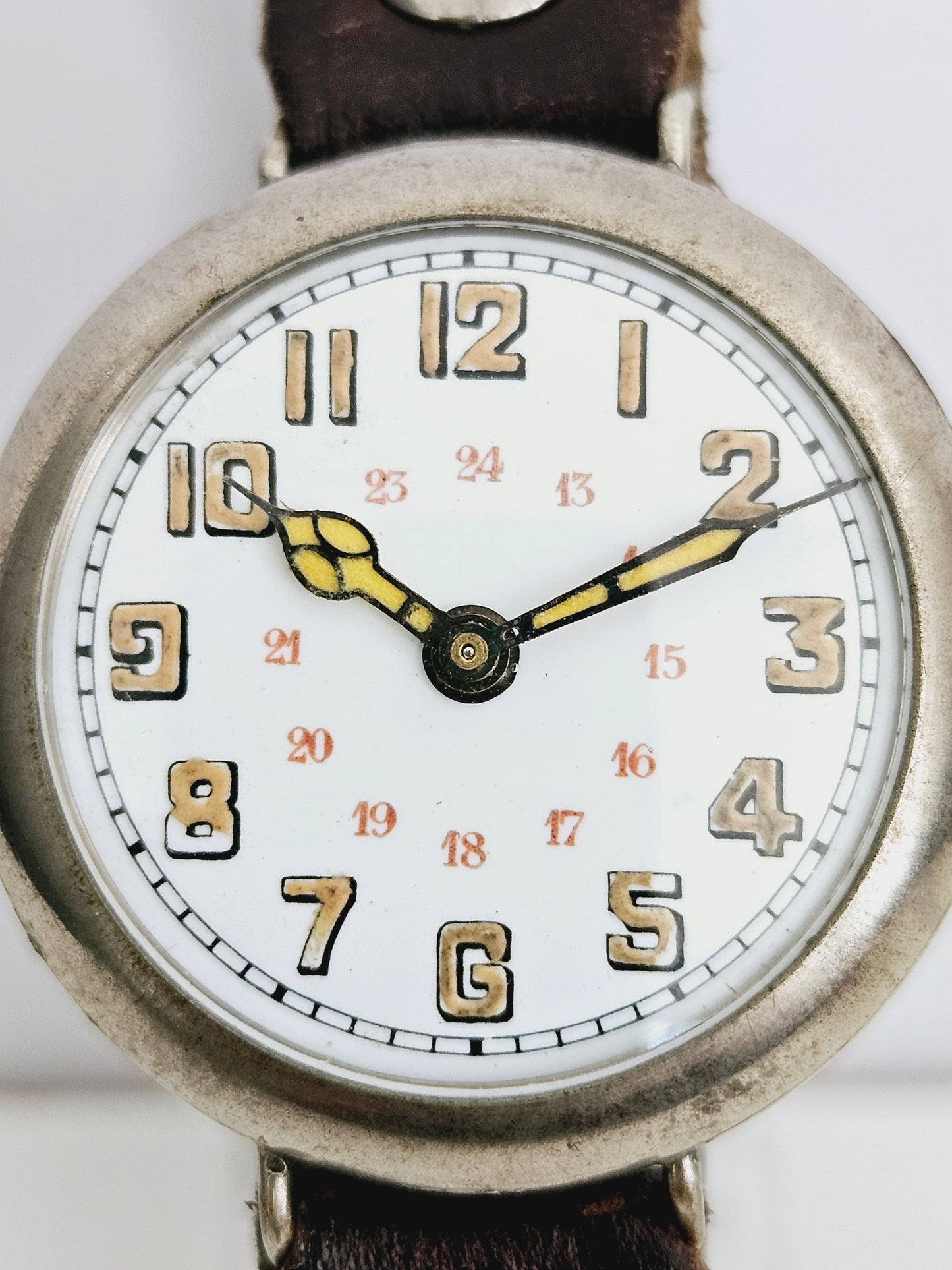 Trench Watch Manuale Vintage