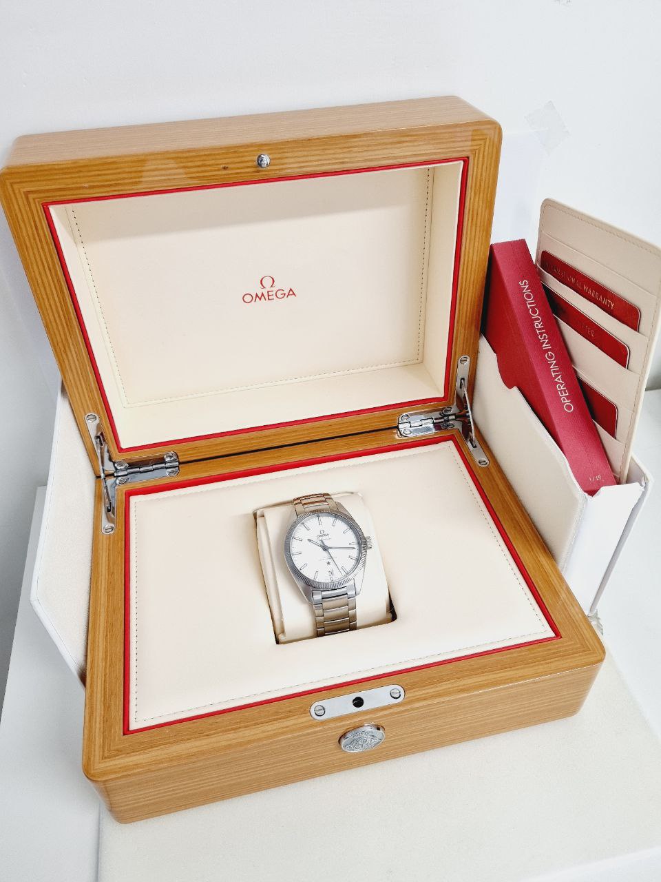 Omega - Globemaster Constellation - Ref. 130.30.39.21.02.001 - Full Set