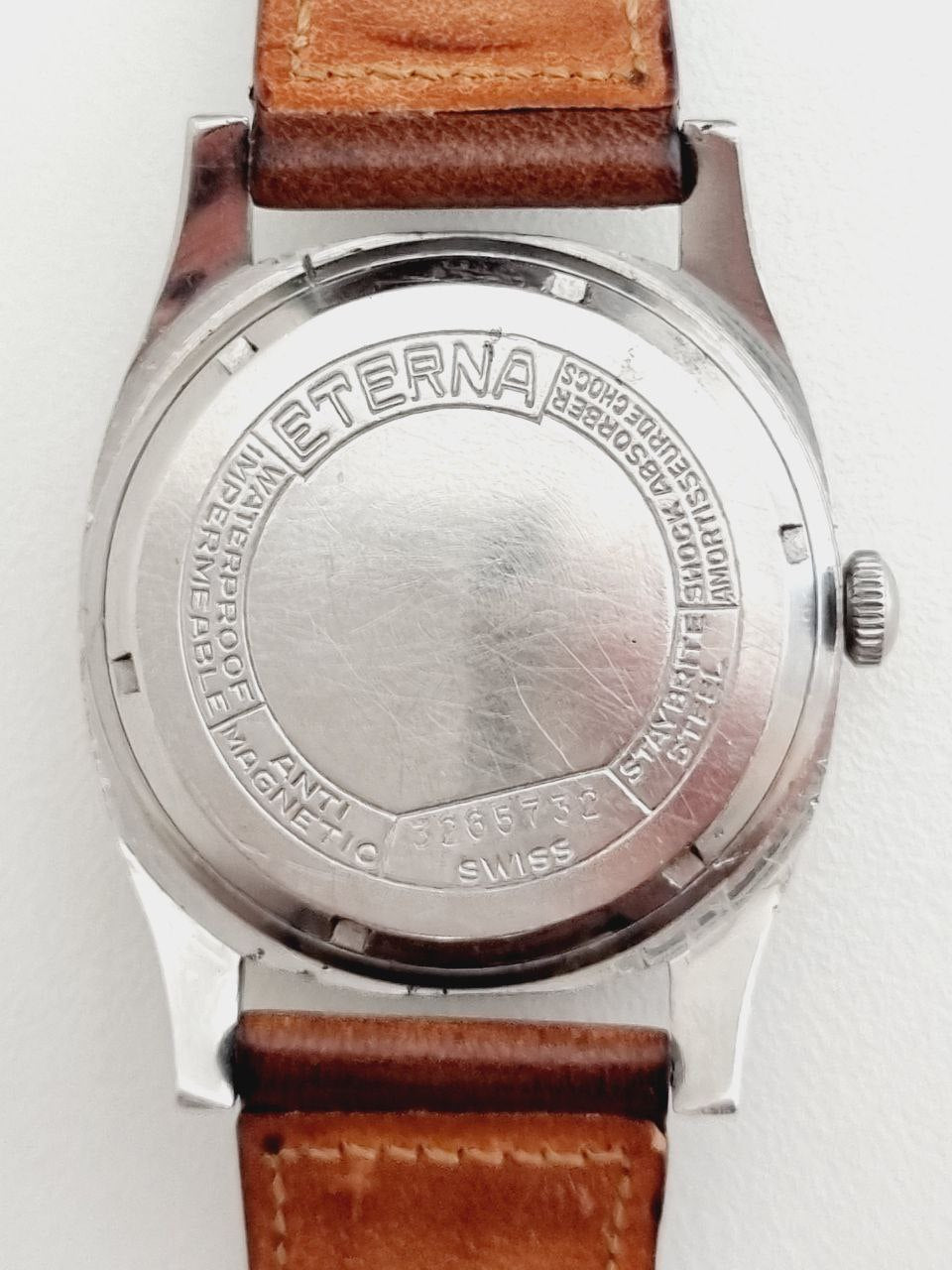 Eterna - Majetek - Cal. 852 - Vintage Watch - Turtle Case - Never Polished