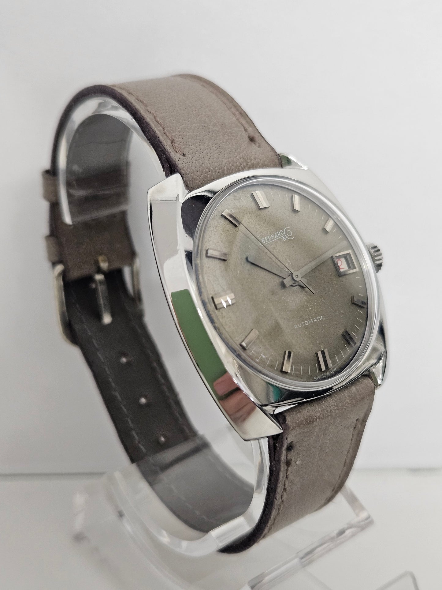 Eberhard & Co. - Date Roulette - Vintage Automatic - Cushion Steel Case
