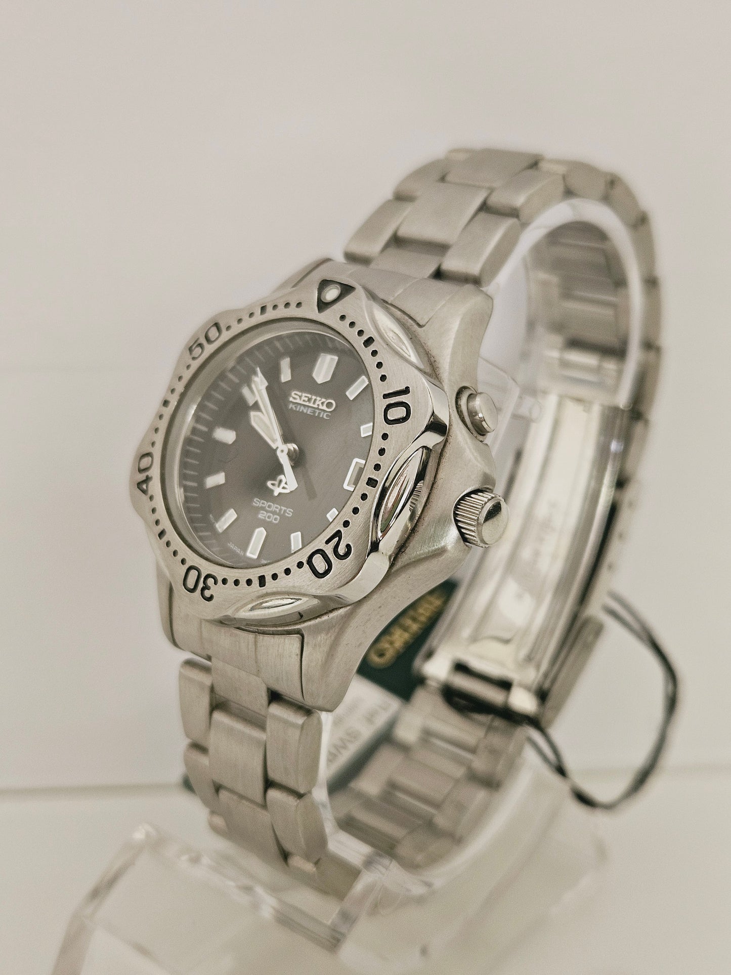 Seiko Kinetic - Sports 200 - Ref. 3M22-OB60 - Nos Diver