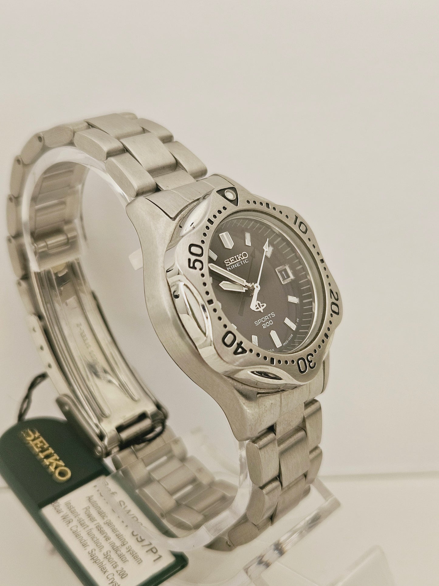 Seiko Kinetic - Sports 200 - Ref. 3M22-OB60 - Nos Diver