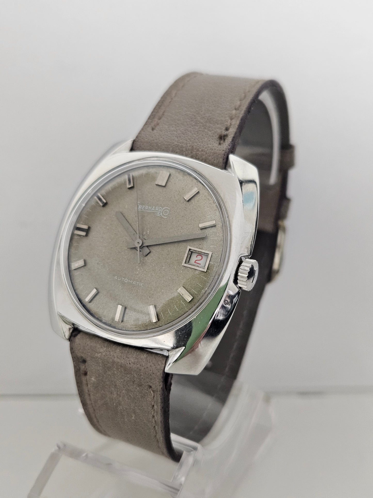 Eberhard & Co. - Date Roulette - Vintage Automatic - Cushion Steel Case