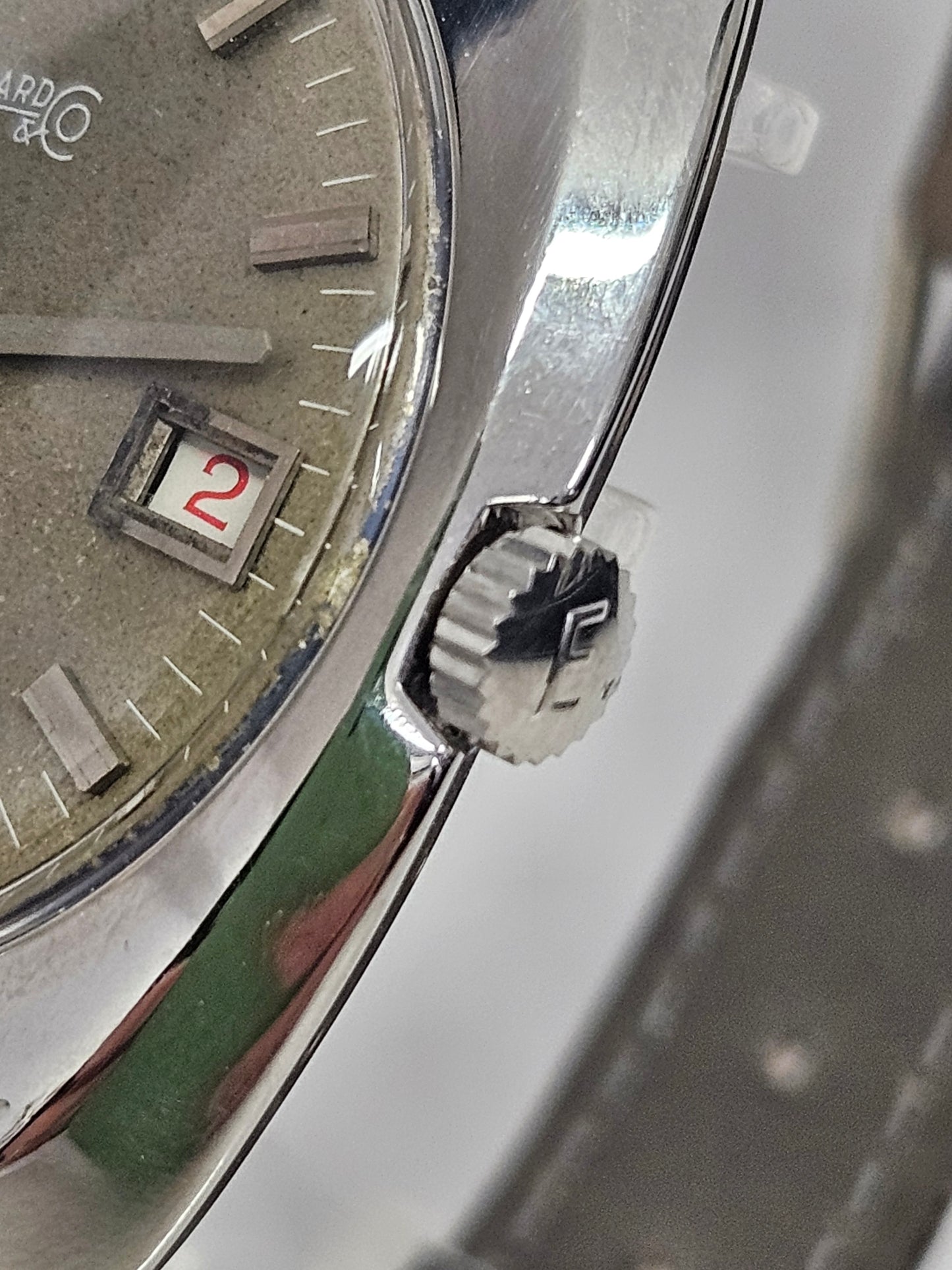 Eberhard & Co. - Date Roulette - Vintage Automatic - Cushion Steel Case