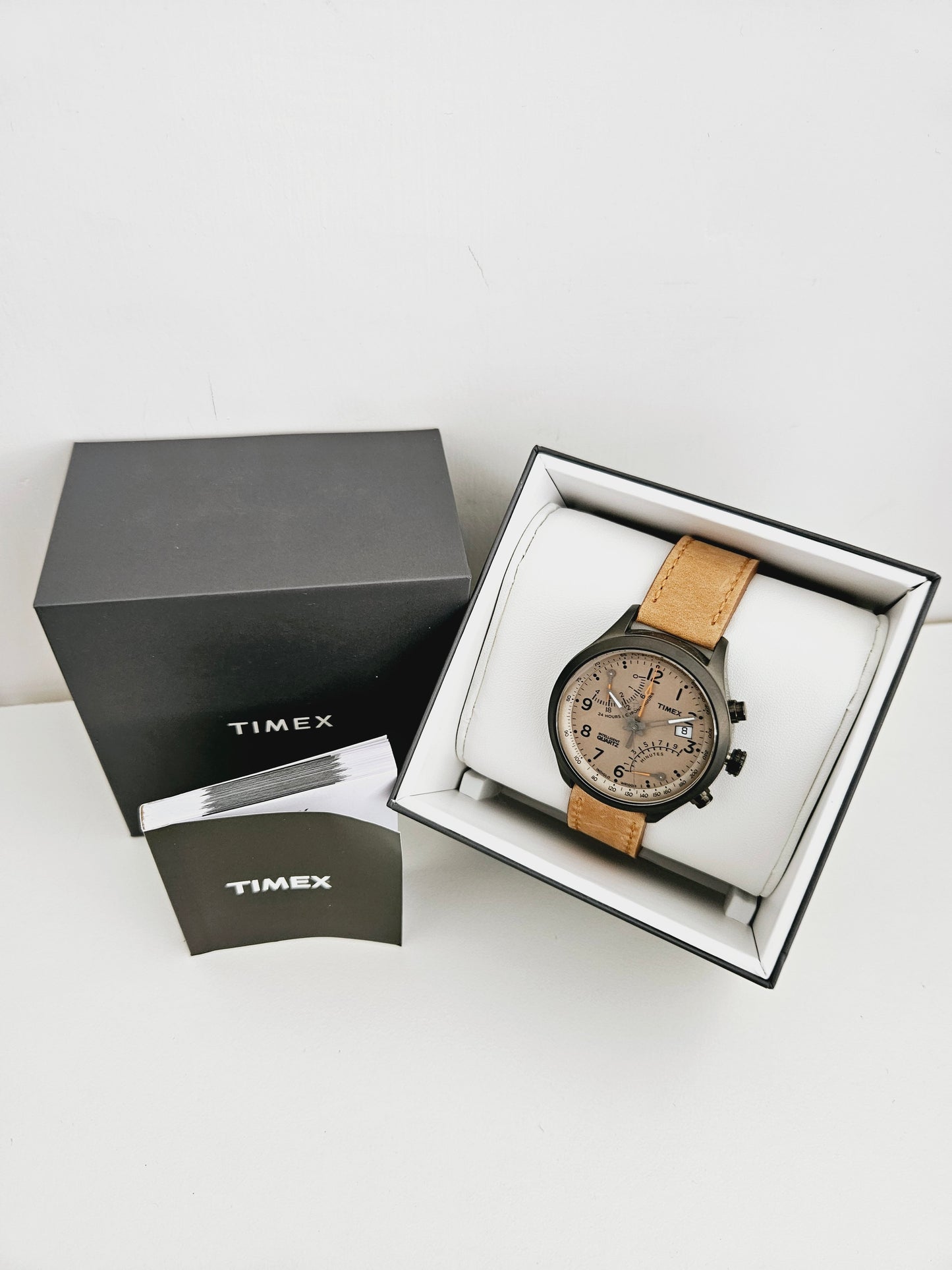 Timex TW2P78900 Chronograph Nuovo Full Set