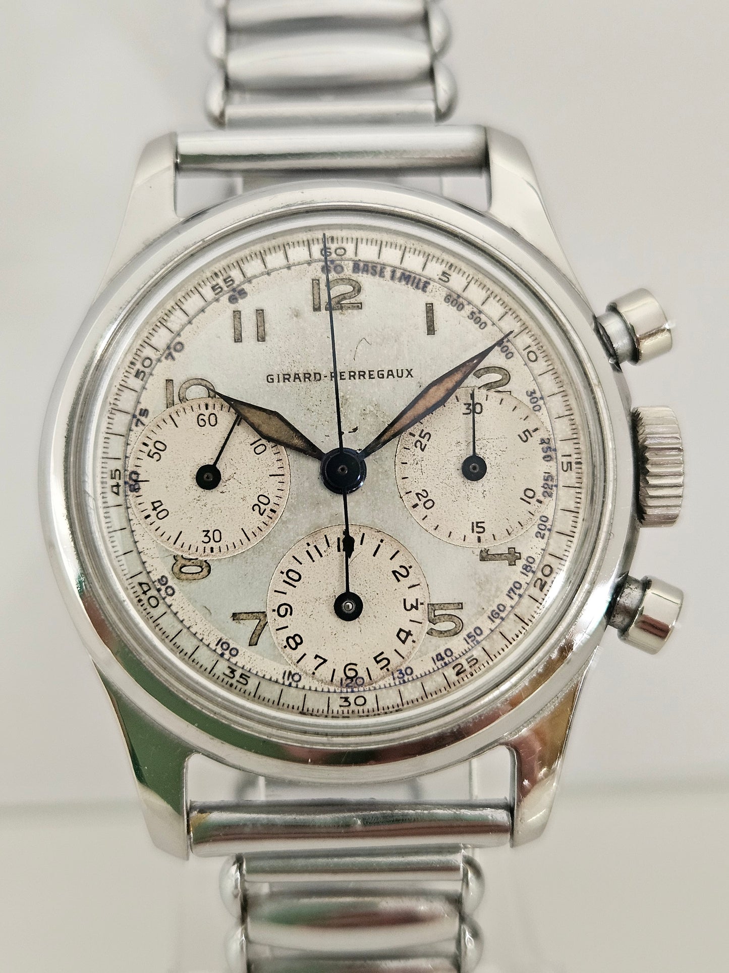 Girard Perregaux – Compax Ref. 22209 Chronograph – Cal. Universal Genève 281