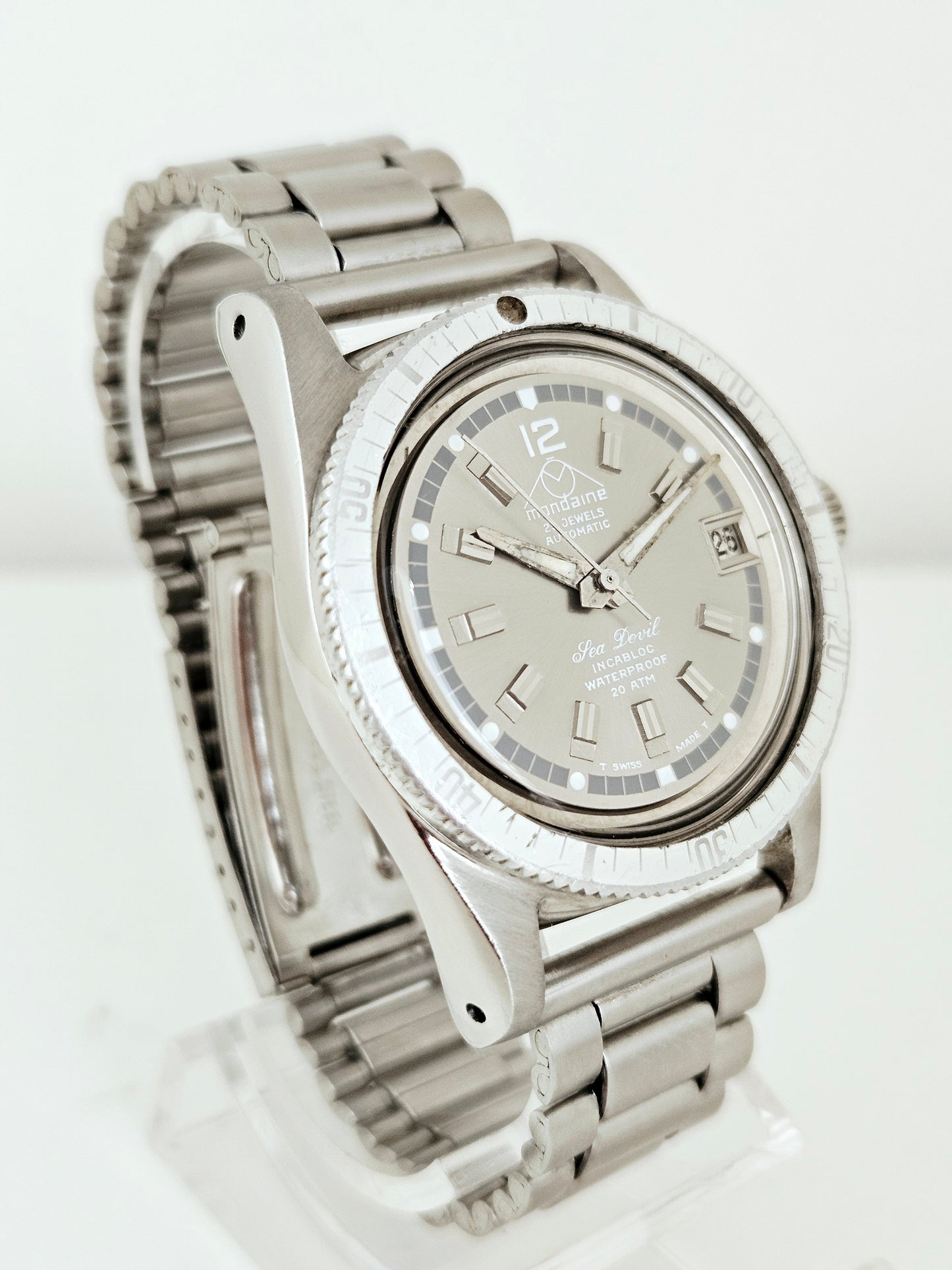 Mondaine - Sea Devil - Ref. 1300 - Calypsomatic Case - Diver 20 Atmos