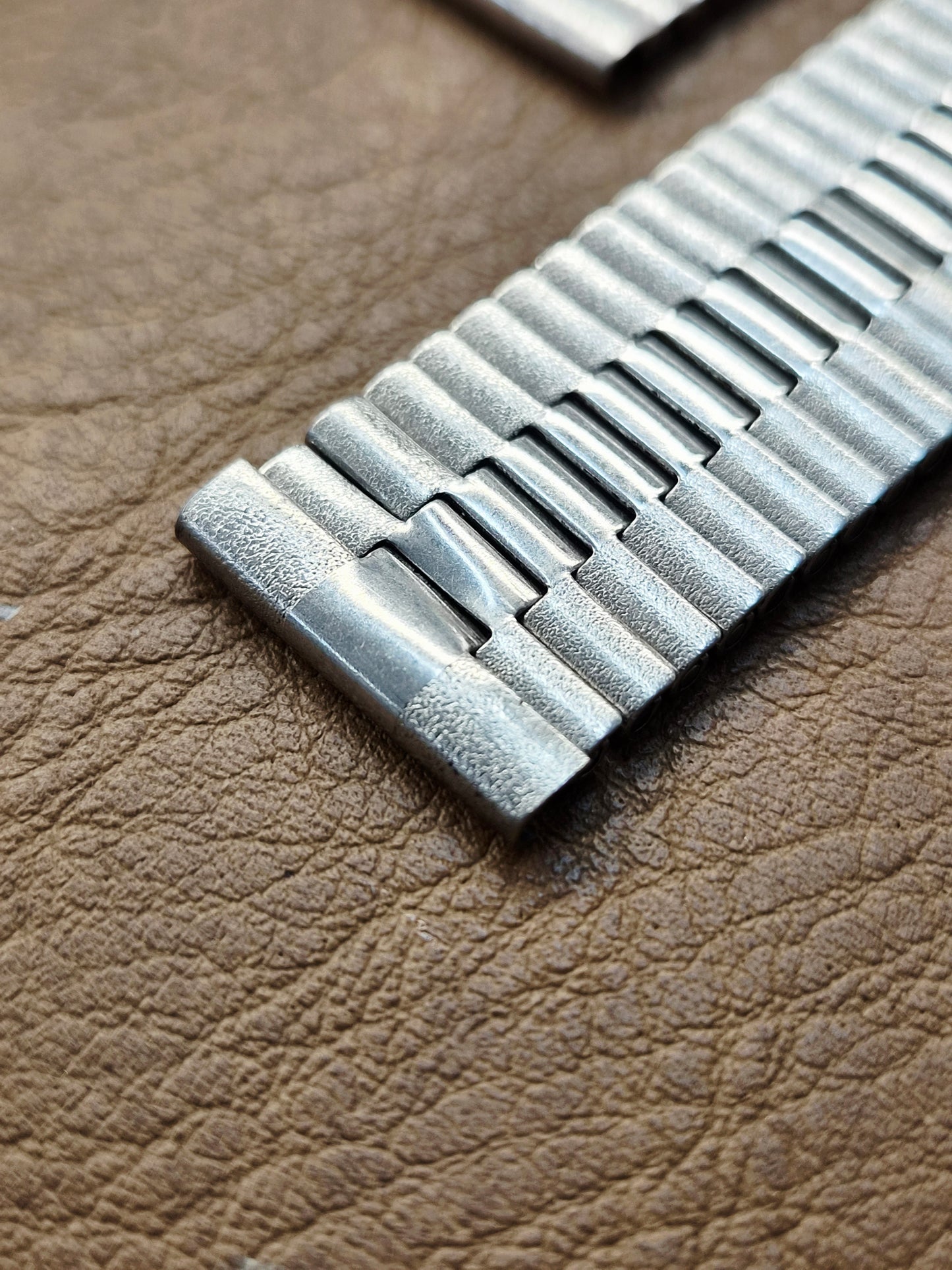 Bracciale Novavit S.A. - NSA x Felca - Acciaio Vintage - 19 mm