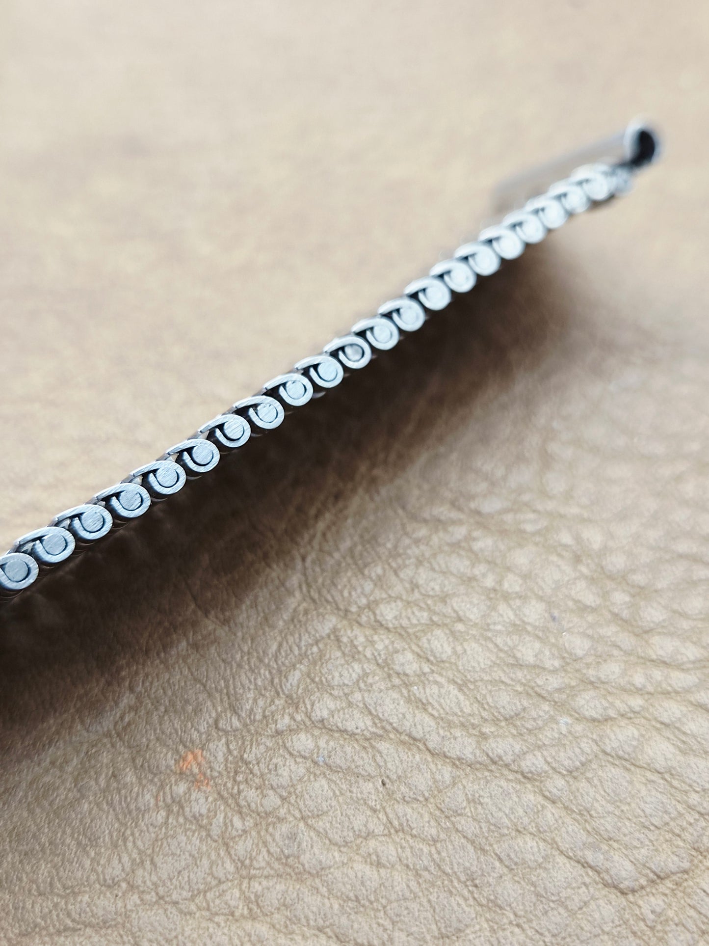 Bracciale in Acciaio Vintage - Manifattura Italiana - Alta Qualità - 18 mm