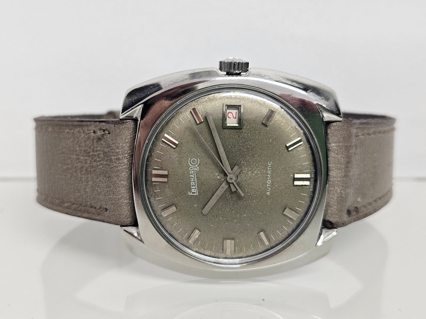 Eberhard & Co - Date Roulette - Vintage Automatic - Cushion Steel Case