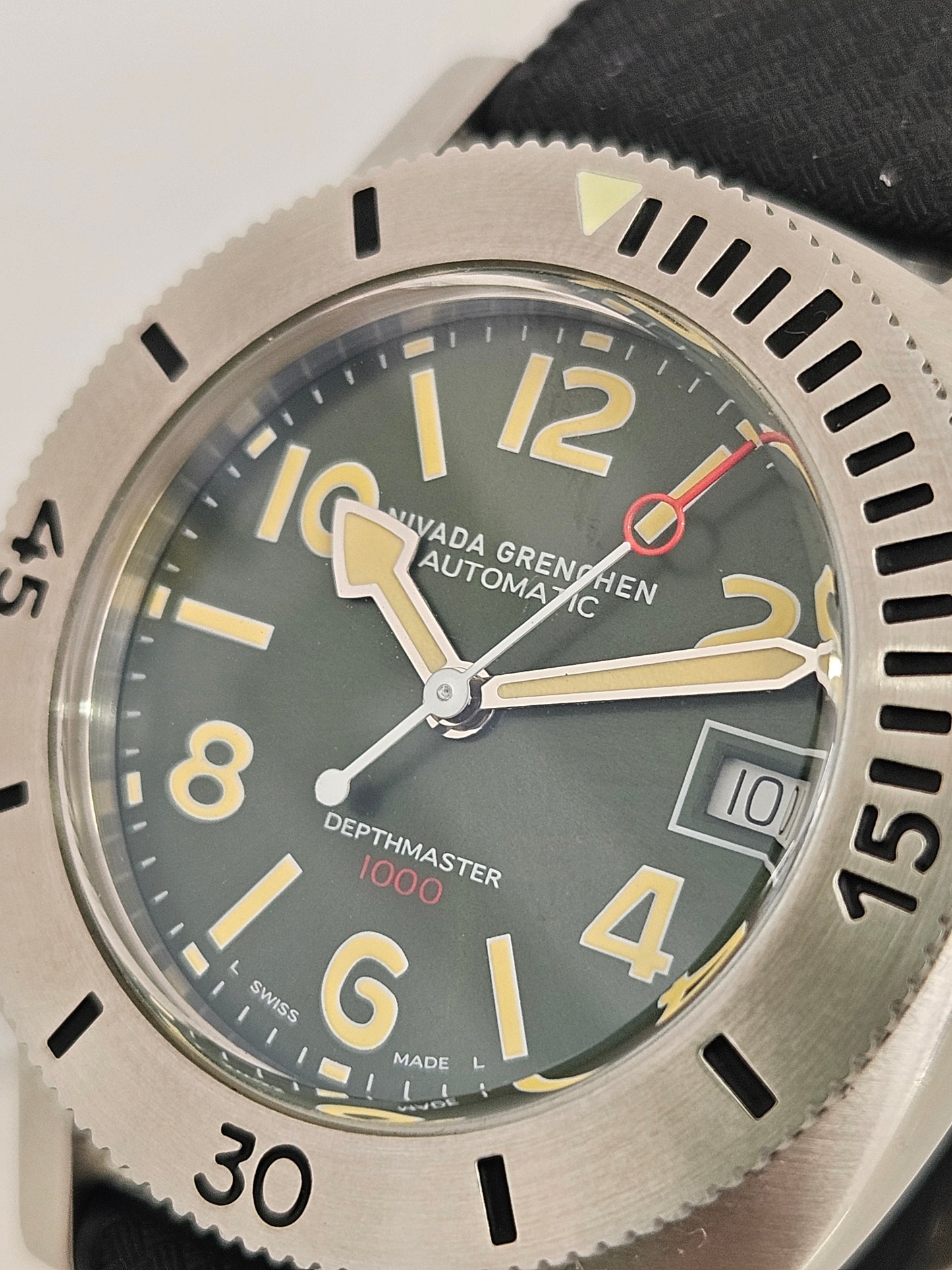 Nivada Grenchen - DepthMaster - Ref. 14103A - Sunray Green - Full Set