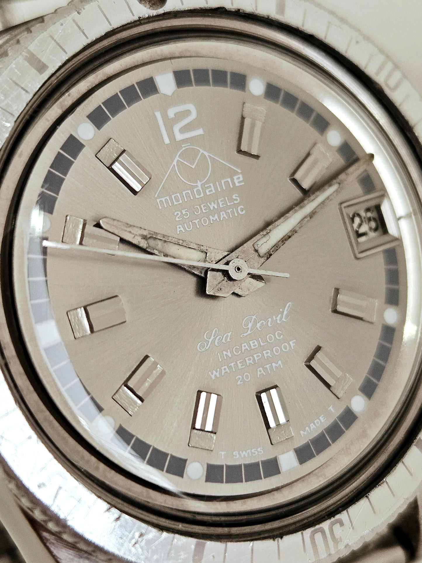 Mondaine - Sea Devil - Ref. 1300 - Calypsomatic Case - Diver 20 Atmos
