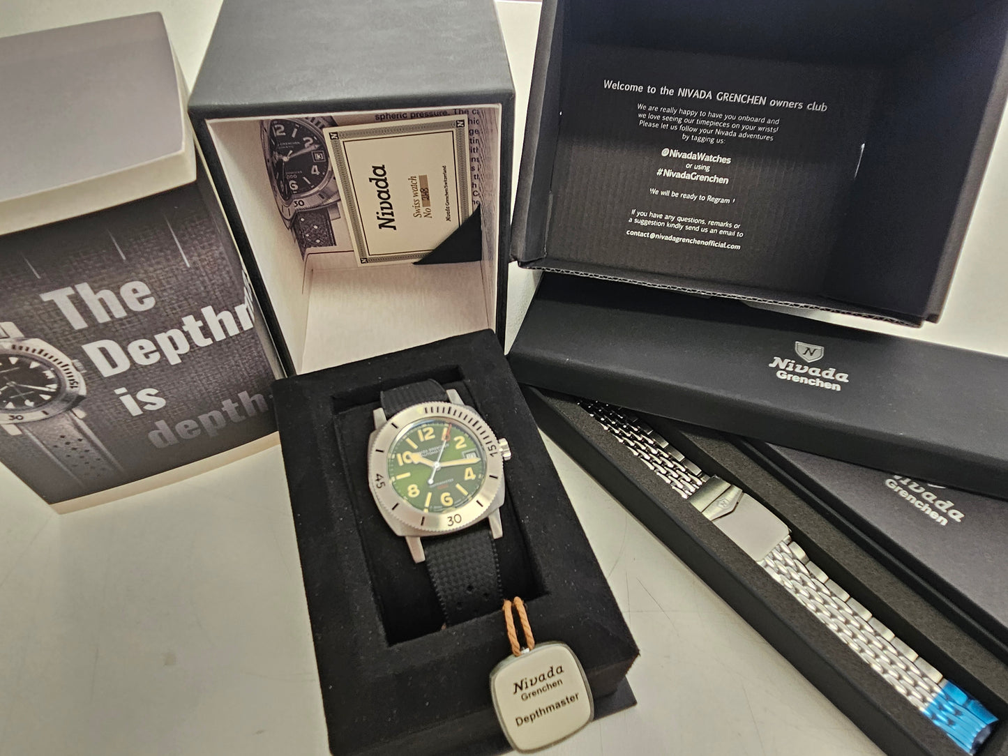 Nivada Grenchen - DepthMaster - Ref. 14103A - Sunray Green - Full Set