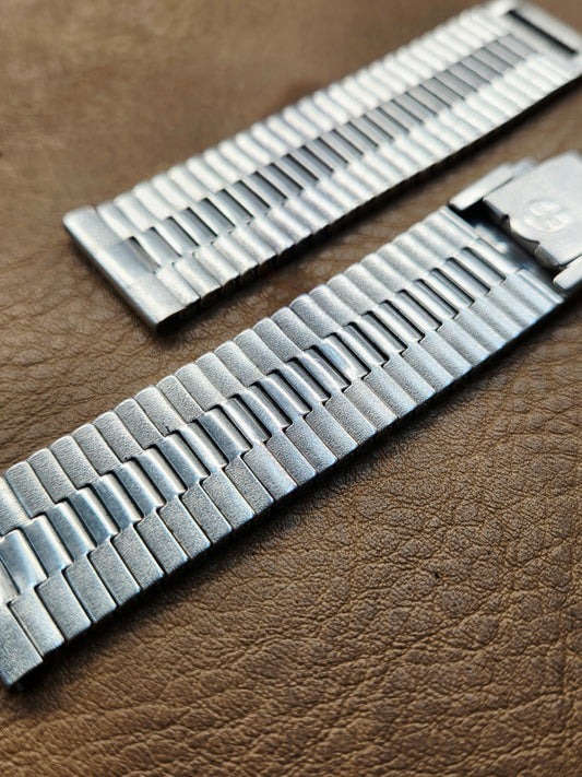 Bracciale Novavit S.A. - NSA x Felca - Acciaio Vintage - 19 mm