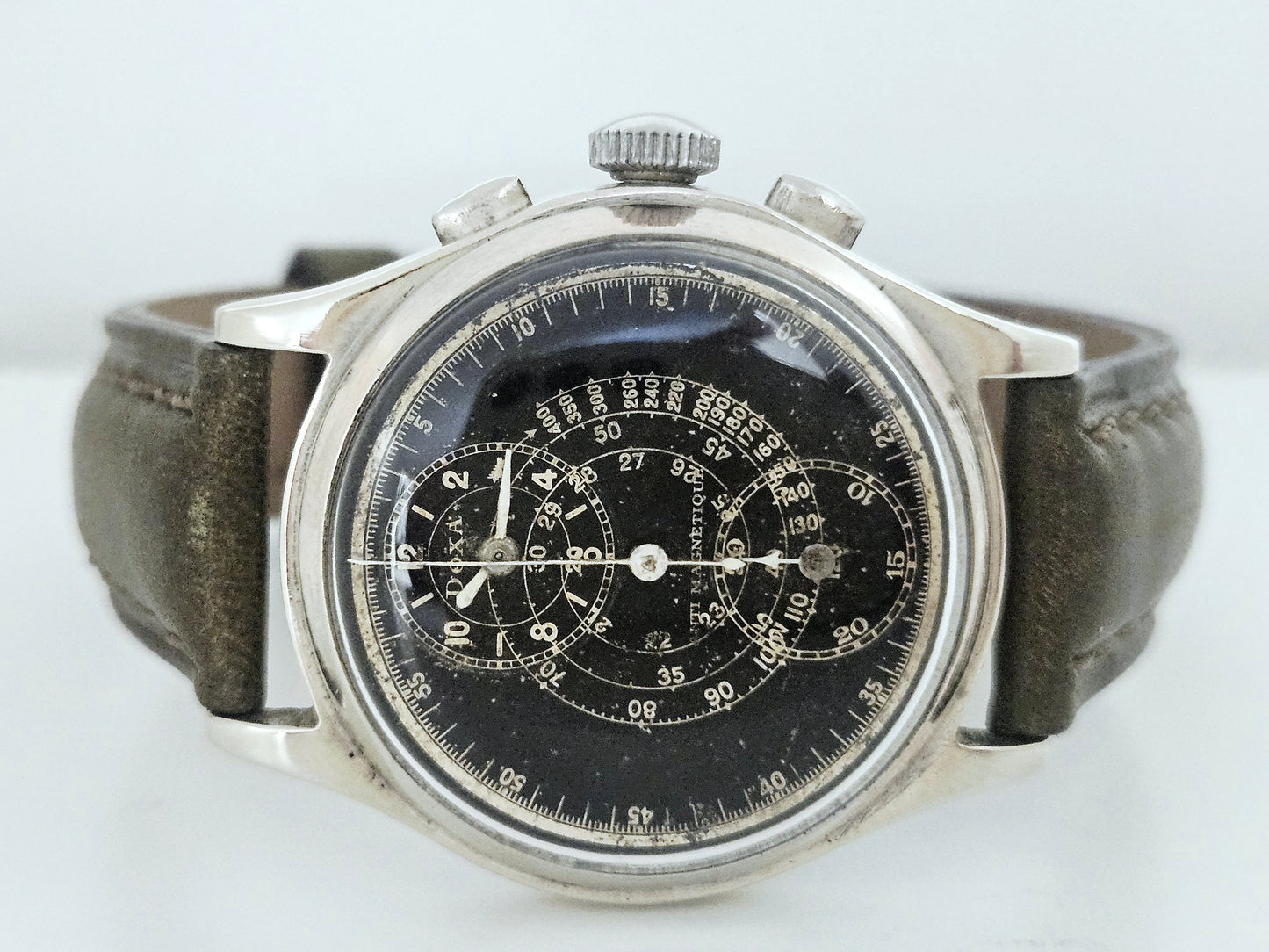 Doxa - 1940' - Vintage Chronograph - Caliber Venus 140 -