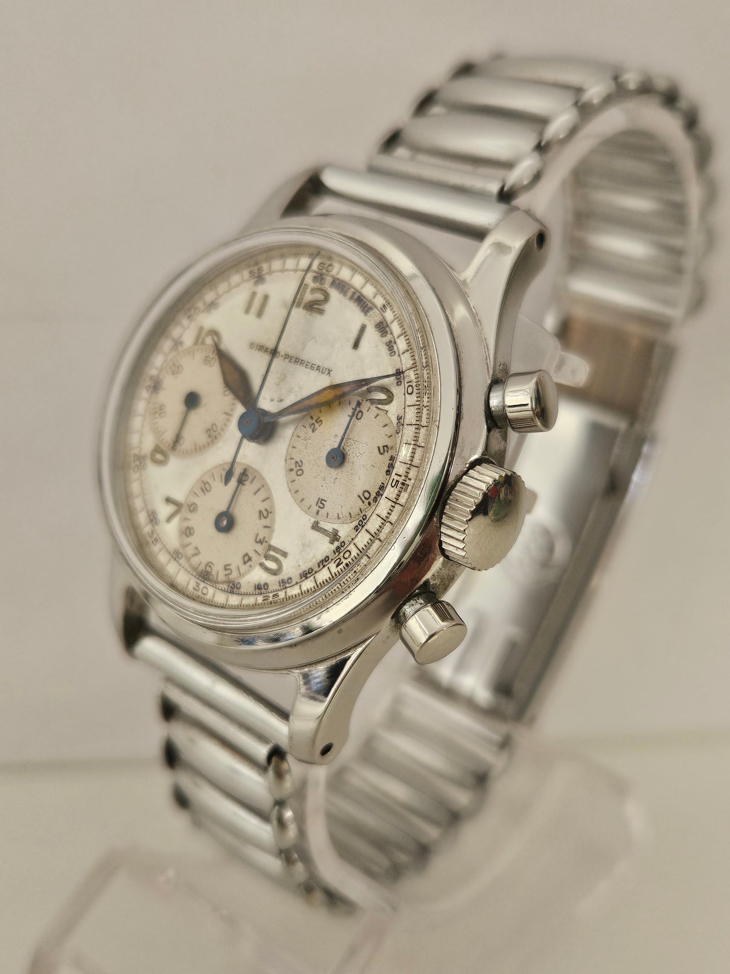 Girard Perregaux – Compax Ref. 22209 Chronograph – Cal. Universal Genève 281